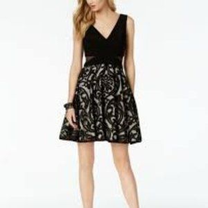 Xscape -Sleevless Cocktail Party Dress-